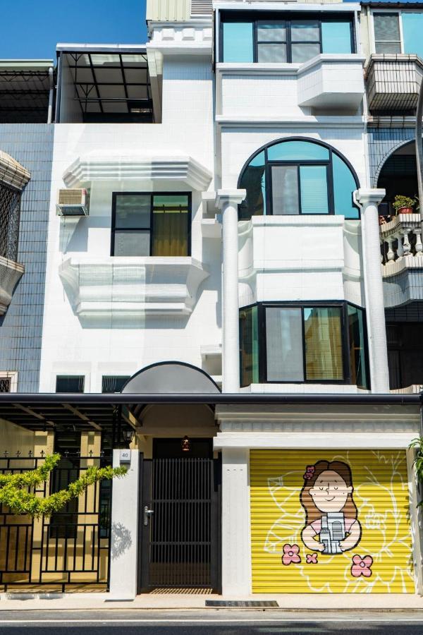 Flower House Tainan Exterior photo